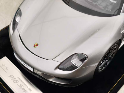 Scale Model 8 Porsche 918 spyde 1:8 Silver - immagine 7