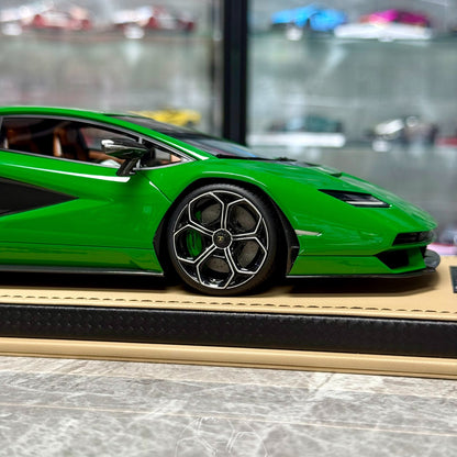 MR Lamborghini Countach LPI800-4 1:18 Resin Model image 7