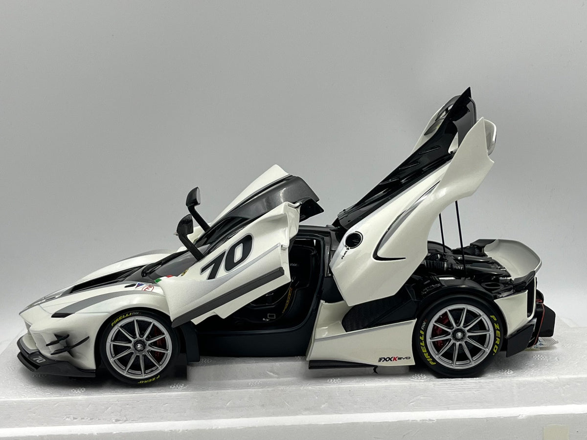 BBR 1 18 Ferrari fxxk EVO 1:18 White - immagine 7
