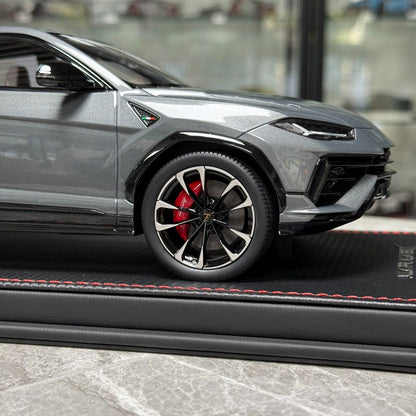 MR Lamborghini URUS S 1:18 Resin Model image 7