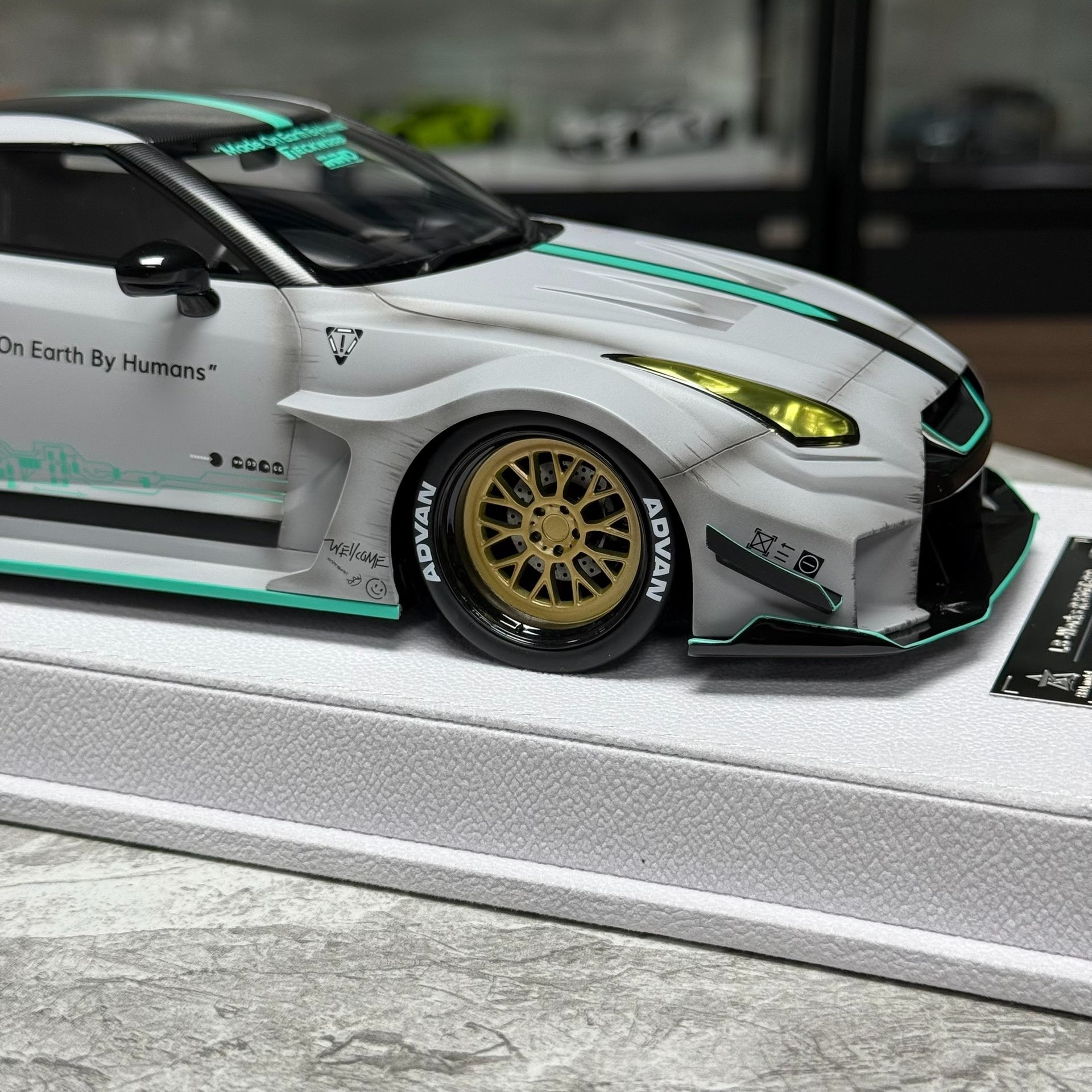 BBA Model Nissan GT-R 35GT-RR L 1:18 Resin Model image 7