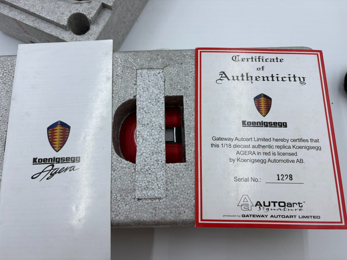 AUTOart Koenigsegg Agera RedDiecastModel 1:18 - immagine 7