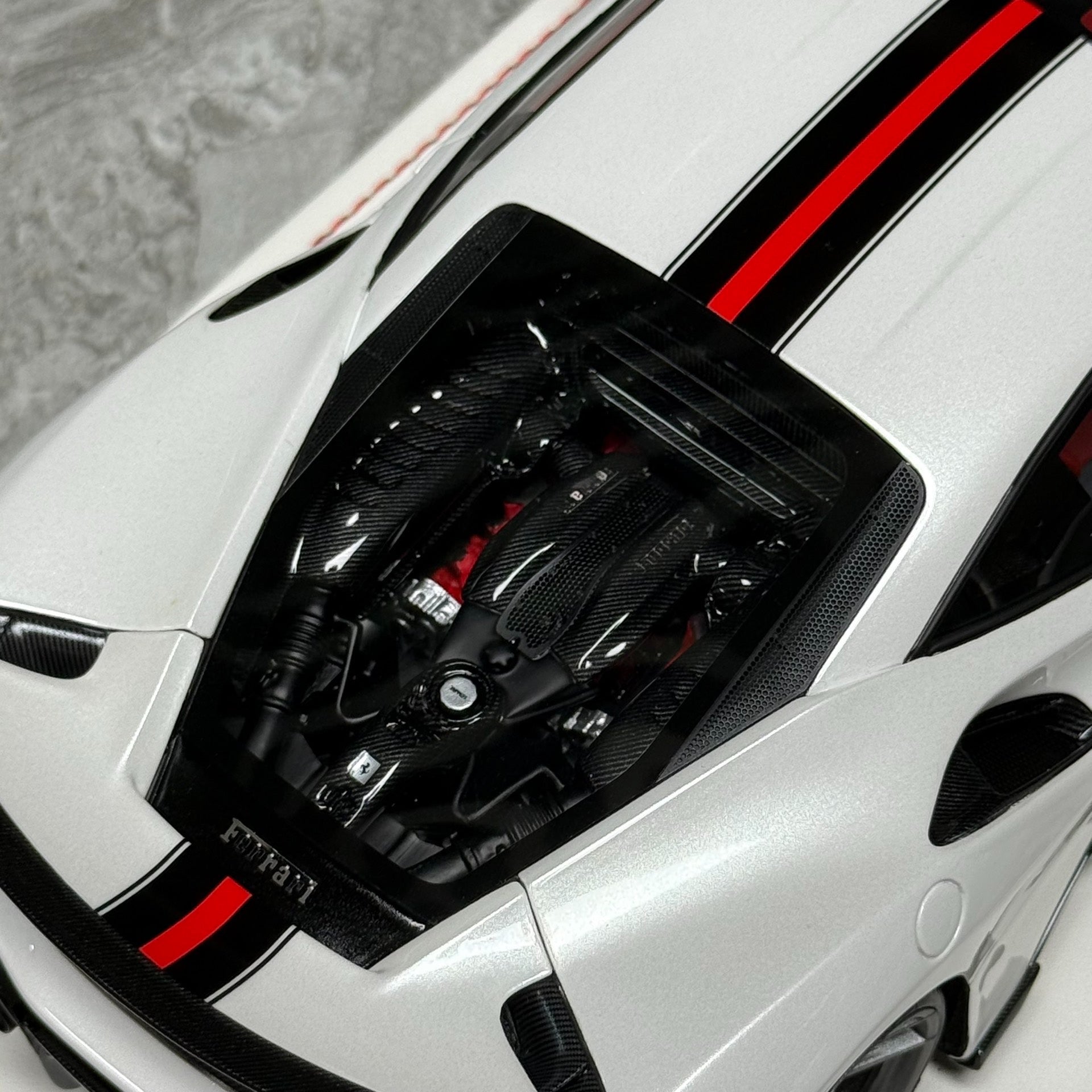 IVY Model Ferrari 488 Pista 1:18 Resin Model image 7