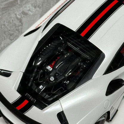 IVY Model Ferrari 488 Pista 1:18 Resin Model image 7