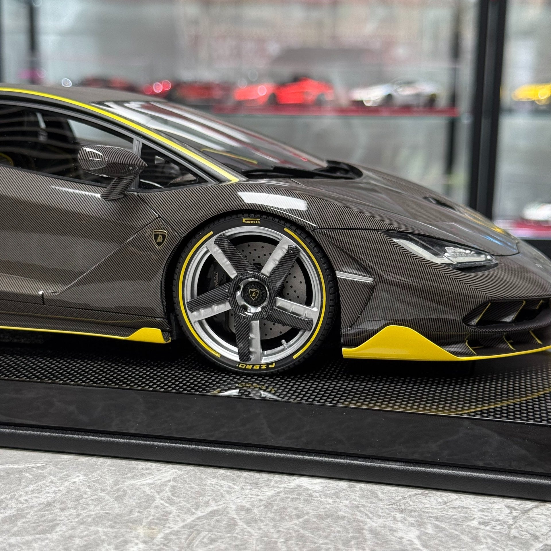 Looksmart Lamborghini Centenario LP770-4 1:12 Resin Model image 7