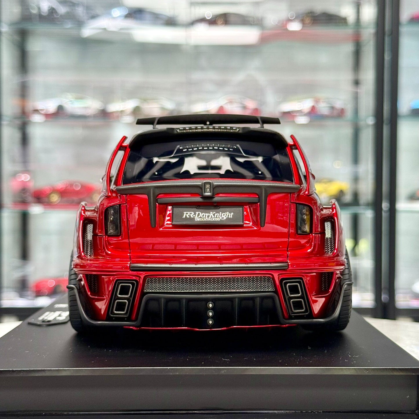 DreamWalkers Rolls-Royce Cullinan 1:18 Resin Model image 7