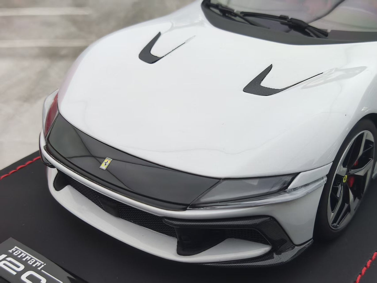 MR Ferrari 12 Cilindri FE043B 1:18 - immagine 7