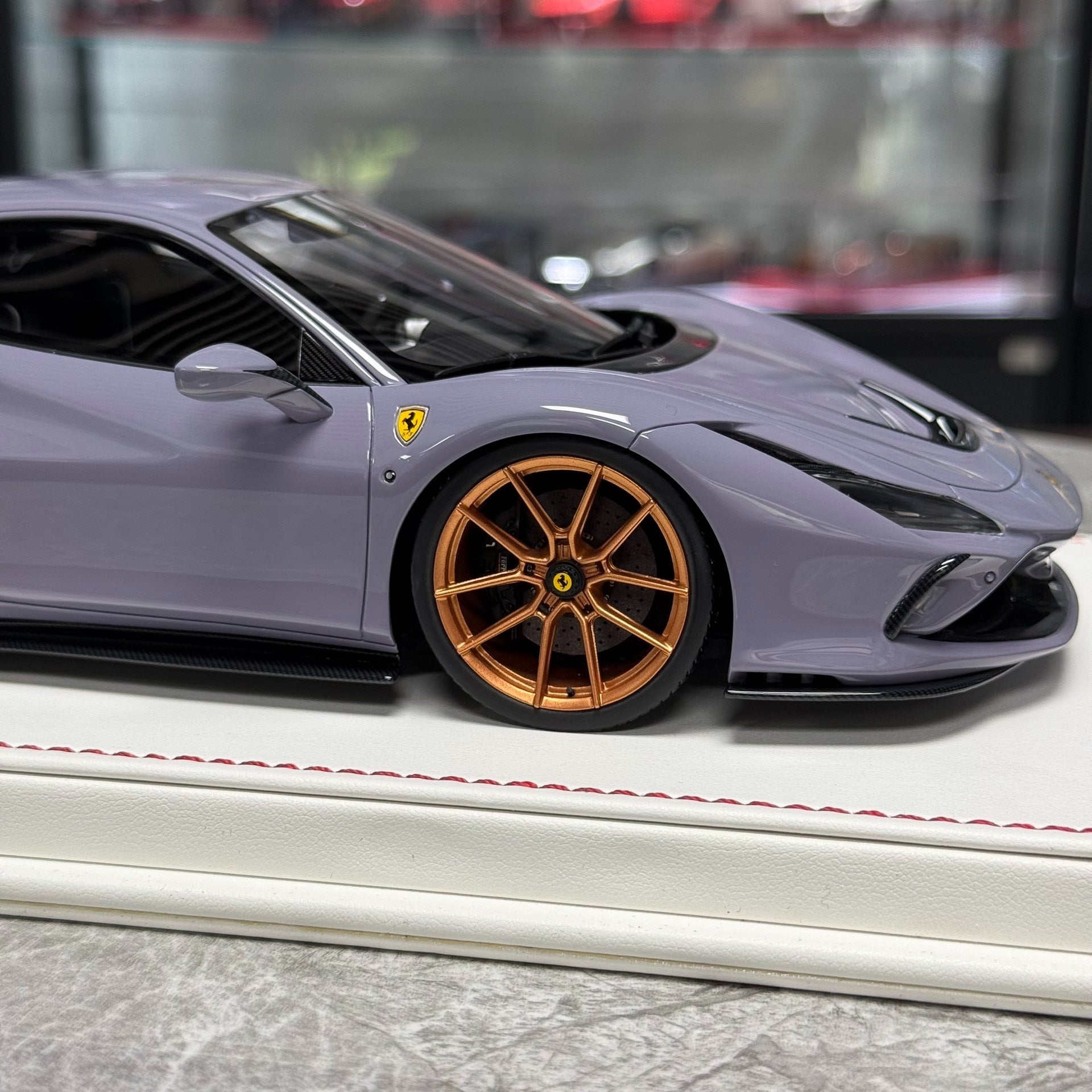 DG Ferrari F8 Tributo 1:18 Resin Model image 7
