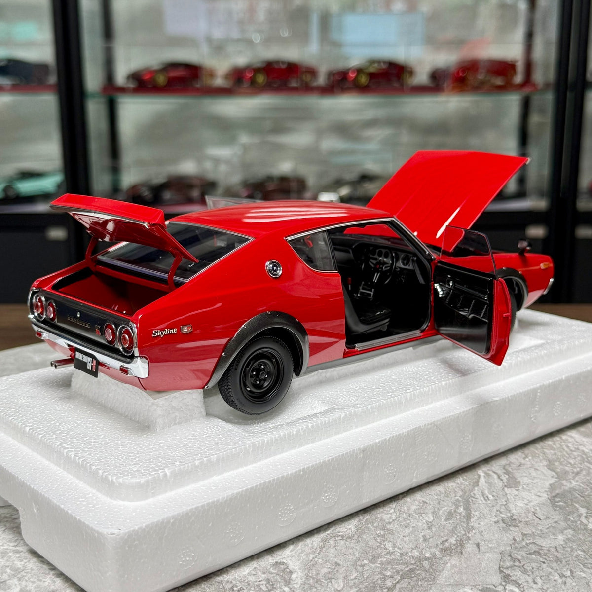 AUTOart SKY SKYLINE GT-R KPGC 110 OpeningModel packaging 1:18 - immagine 7