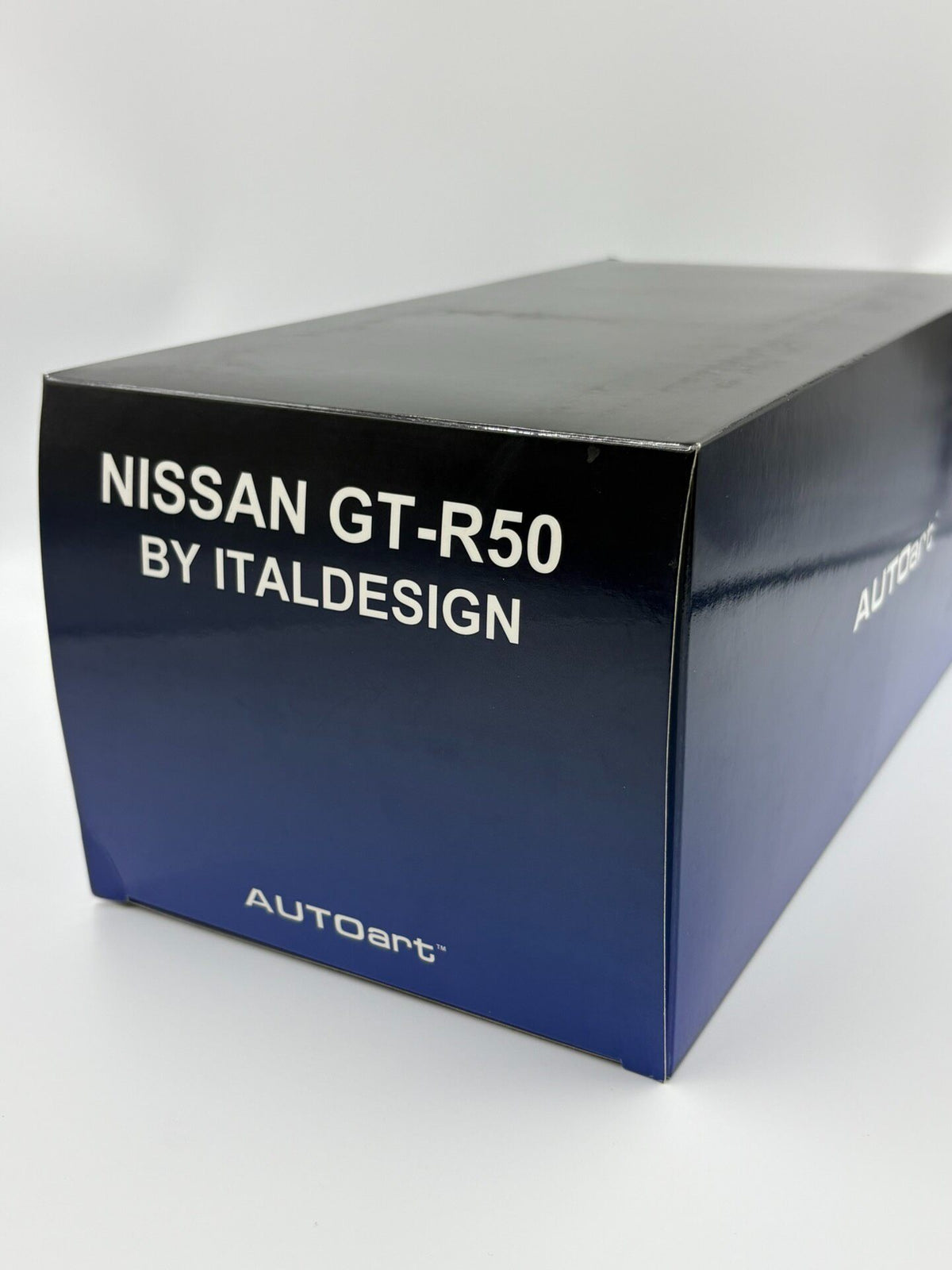 AUTOart NISSAN GT-R50 BY ITALDESIGN 1:18 - immagine 7