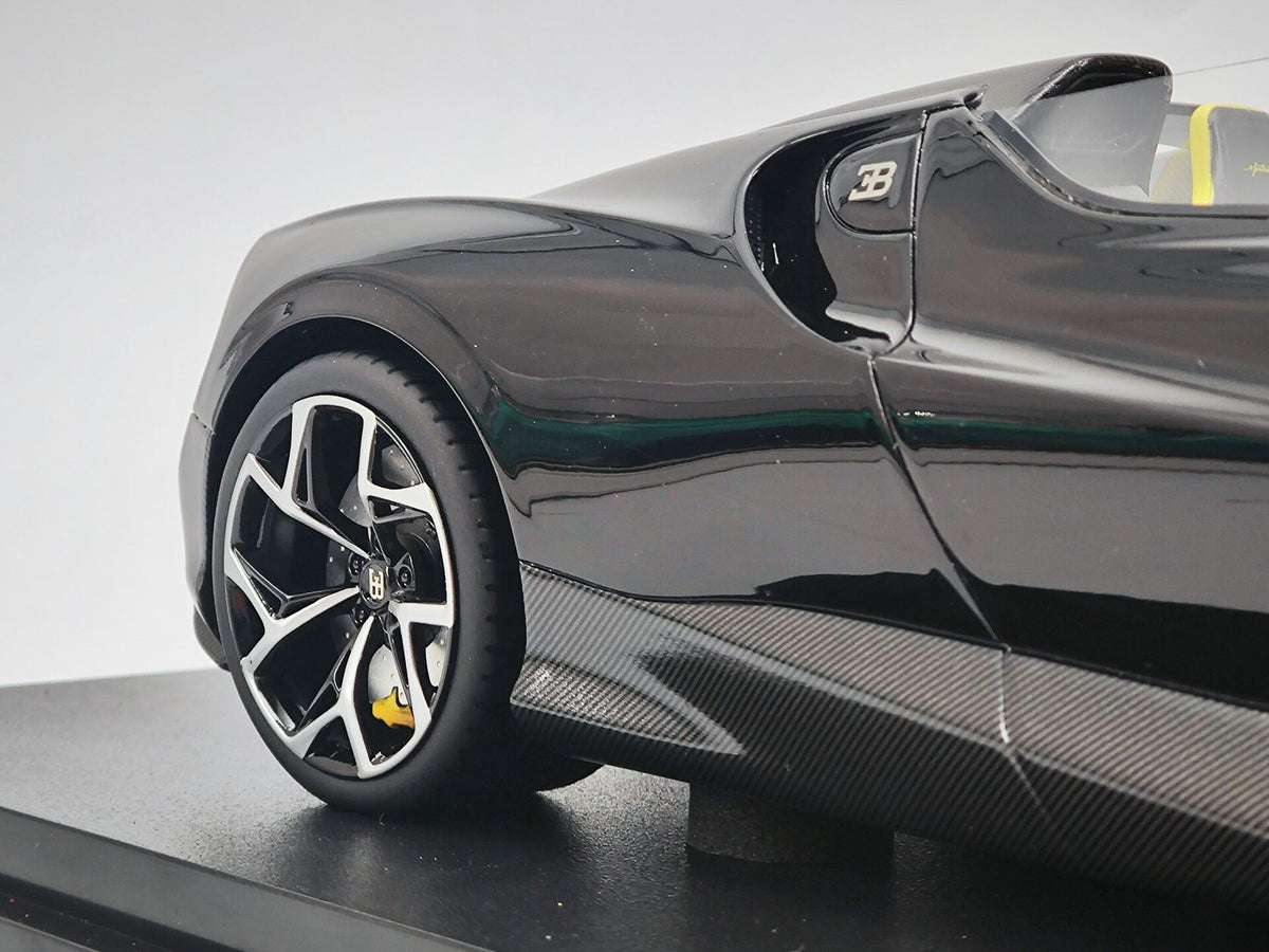 TopSpeed Bugatti w16 mistralBlack 1:18 - immagine 7