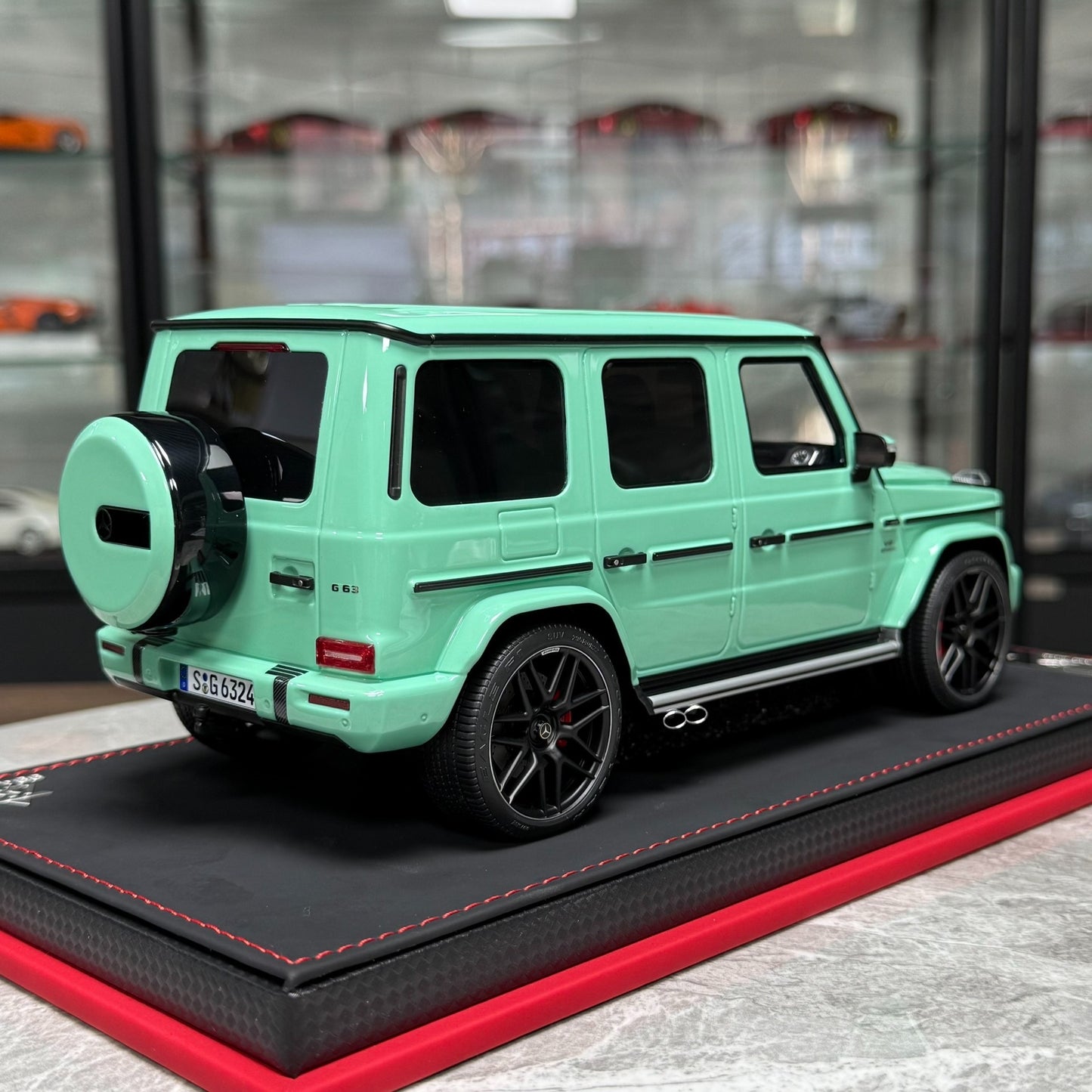 BBA Model Mercedes-Benz G63 AMG 1:18 Resin Model image 7