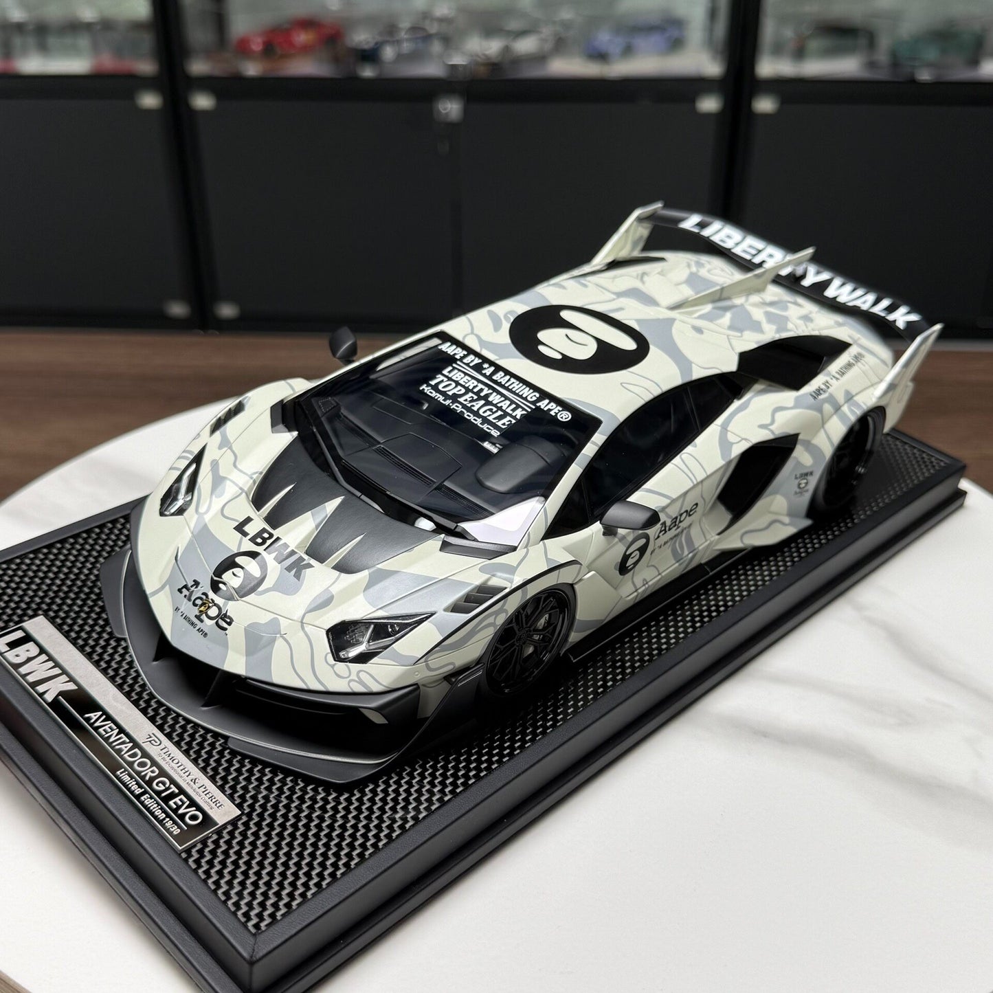 Liberty Walk Lamborghini Aventador EVO GT 1:18 Resin Model image 7
