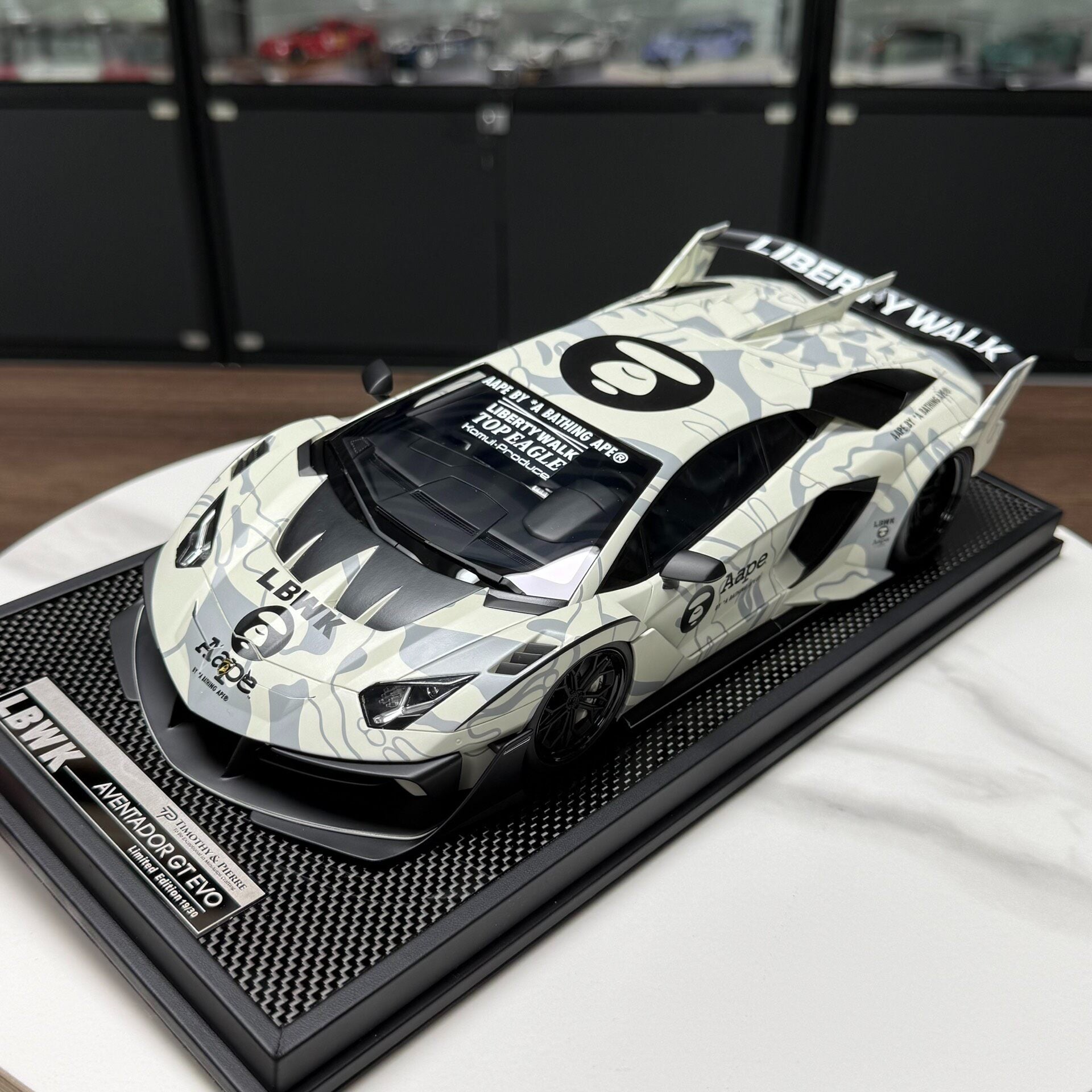 Liberty Walk Lamborghini Aventador EVO GT 1:18 Resin Model image 7