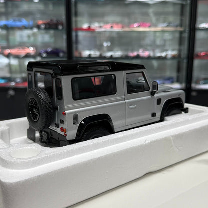 Almost Real Land Rover 90 1:18 Alloy Model image 7