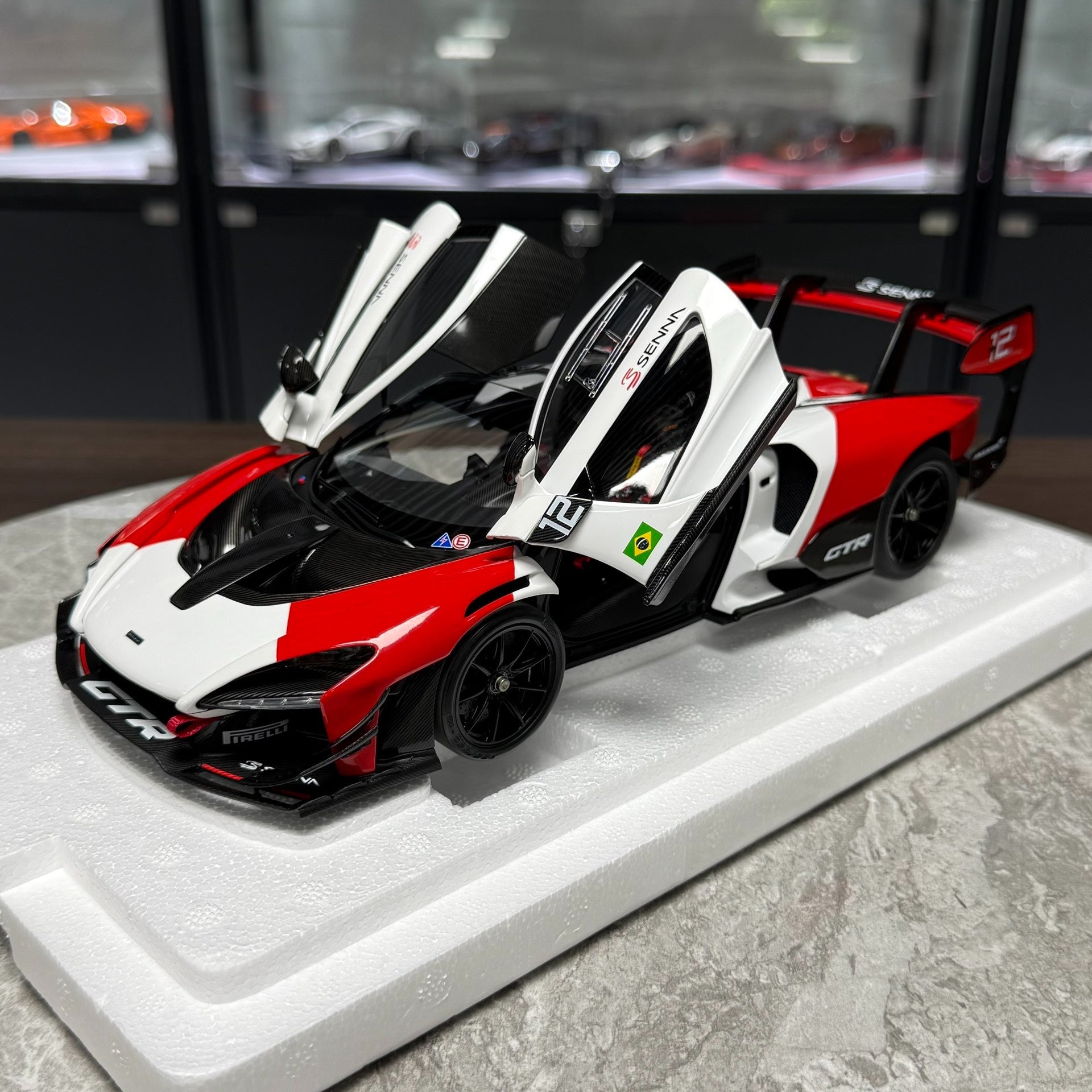 LCD Models McLaren GT-R 1:18 Alloy Model image 7