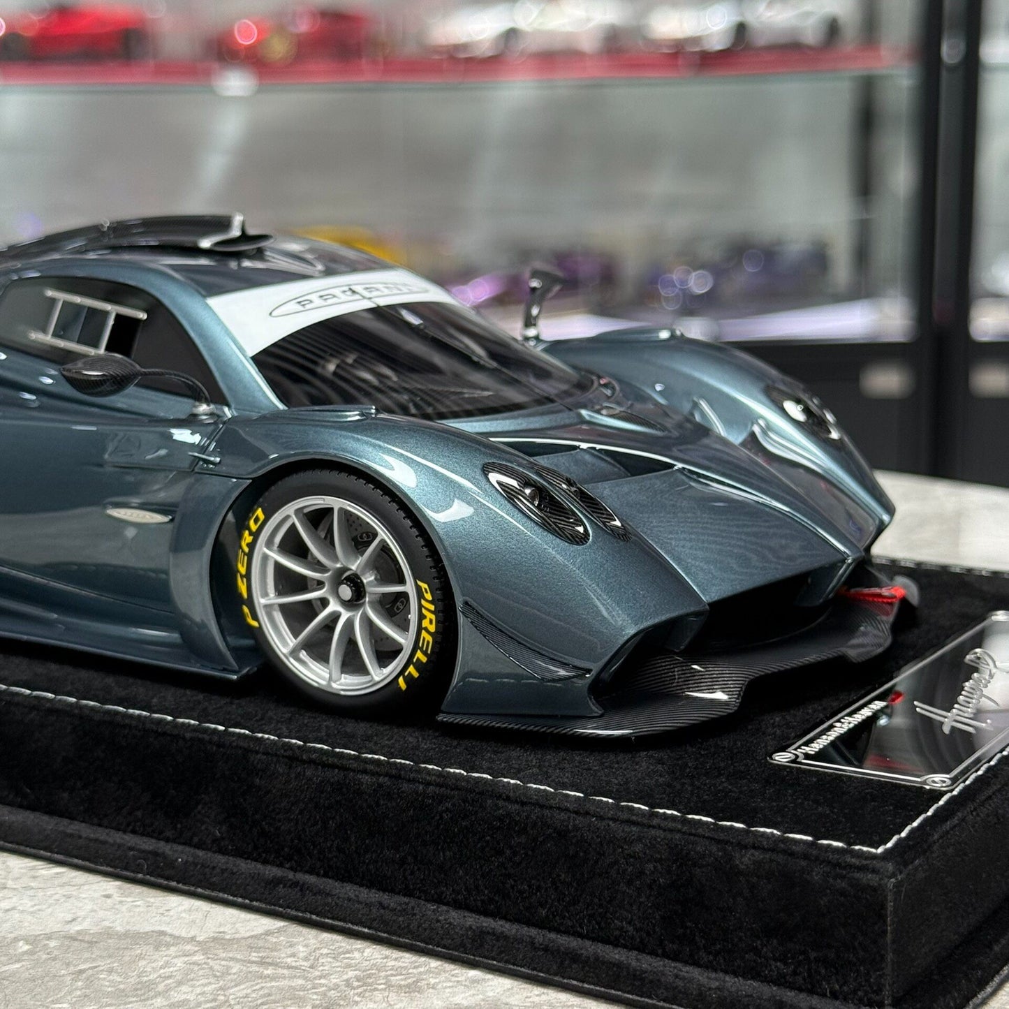 HH Model Pagani Huayra R 1:18 Resin Model image 7