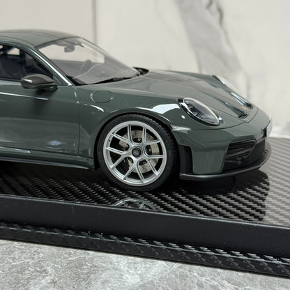 VIP Models Porsche 992.2 GT3 1:18 Resin Model image 7