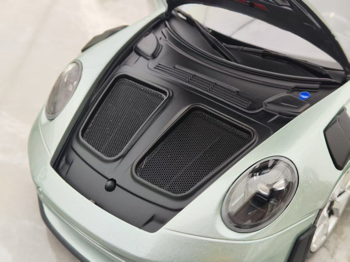 Scale Model Porsche 911GT3RS 110062044 1:18 Silver - immagine 7