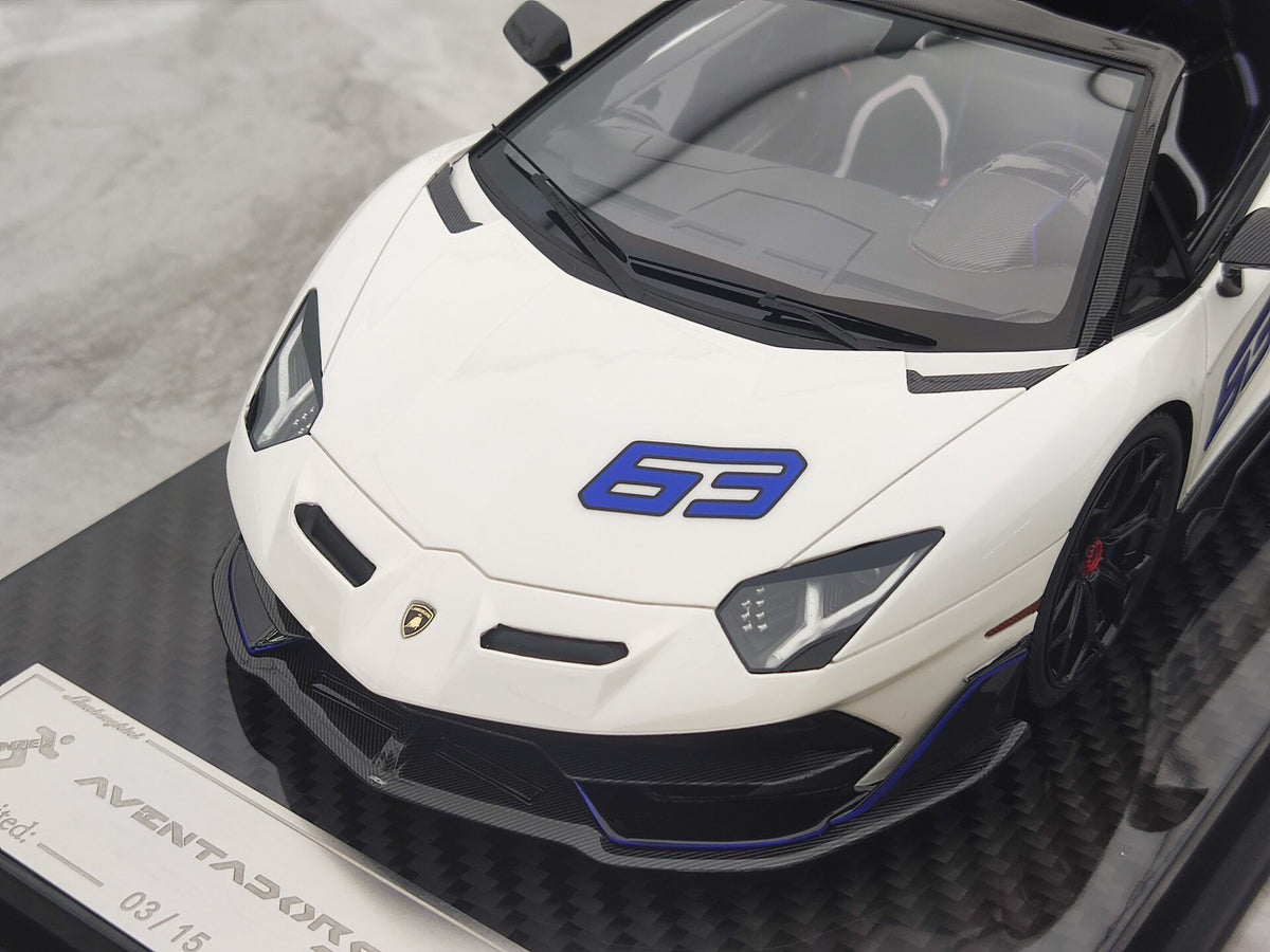 Scale Model RUNNER LamborghiniSVJ JM-RNR 035 1:18 - immagine 7
