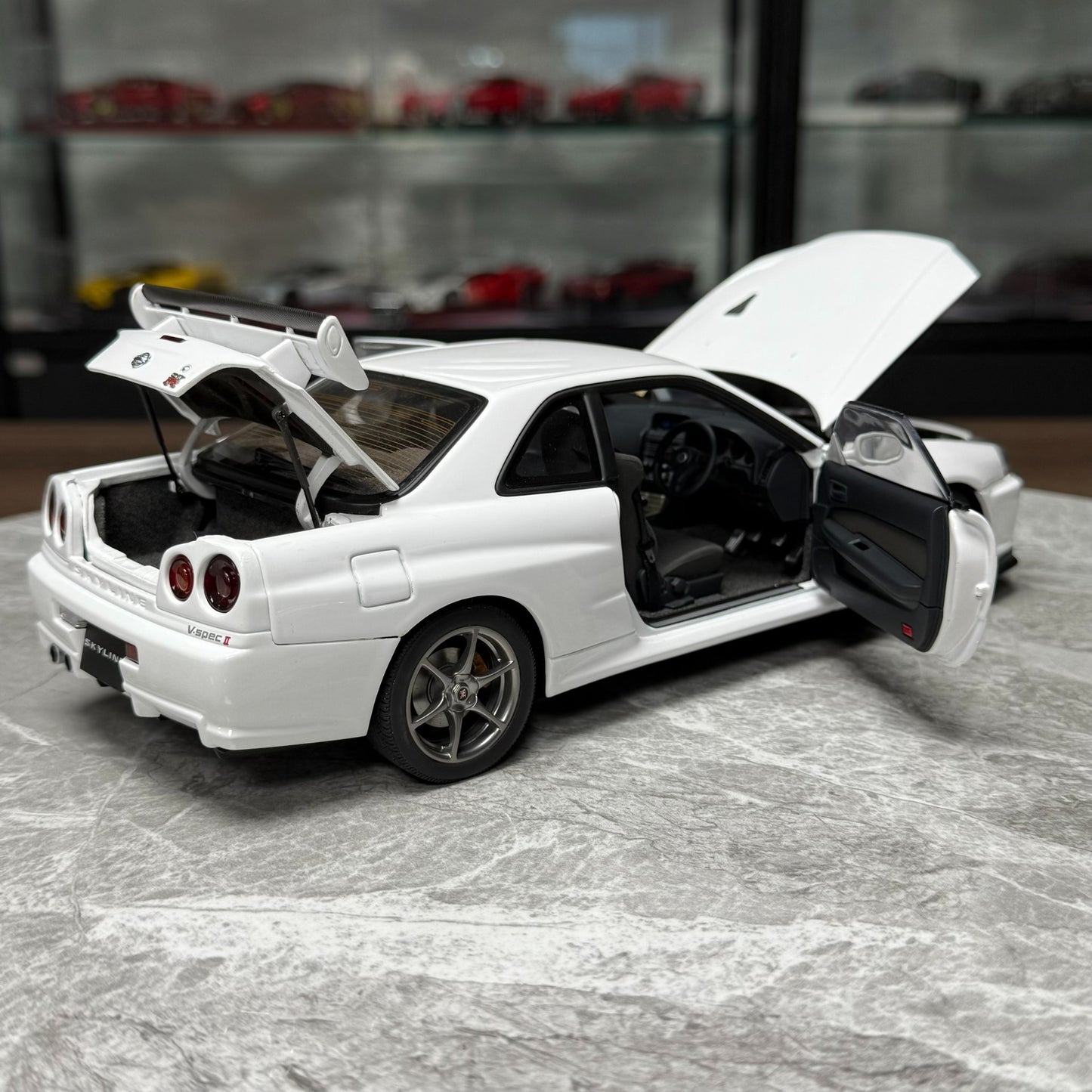 AUTOart Nissan R34 GT-R V-Spec 1:18 Alloy Model image 7