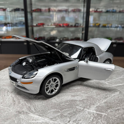 Kyosho BMW Z8 1:12 Alloy Model image 7