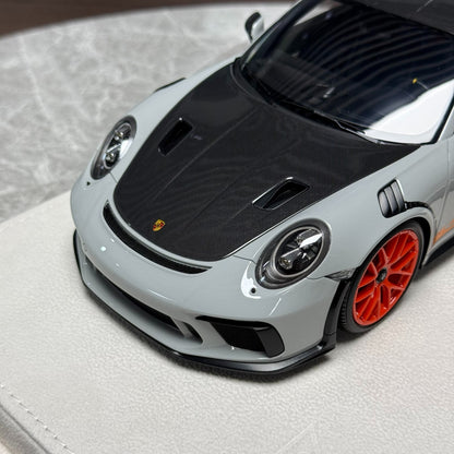 Make Up Porsche 911(991.2)GT3 RS 2018 1:18 Resin Model image 7