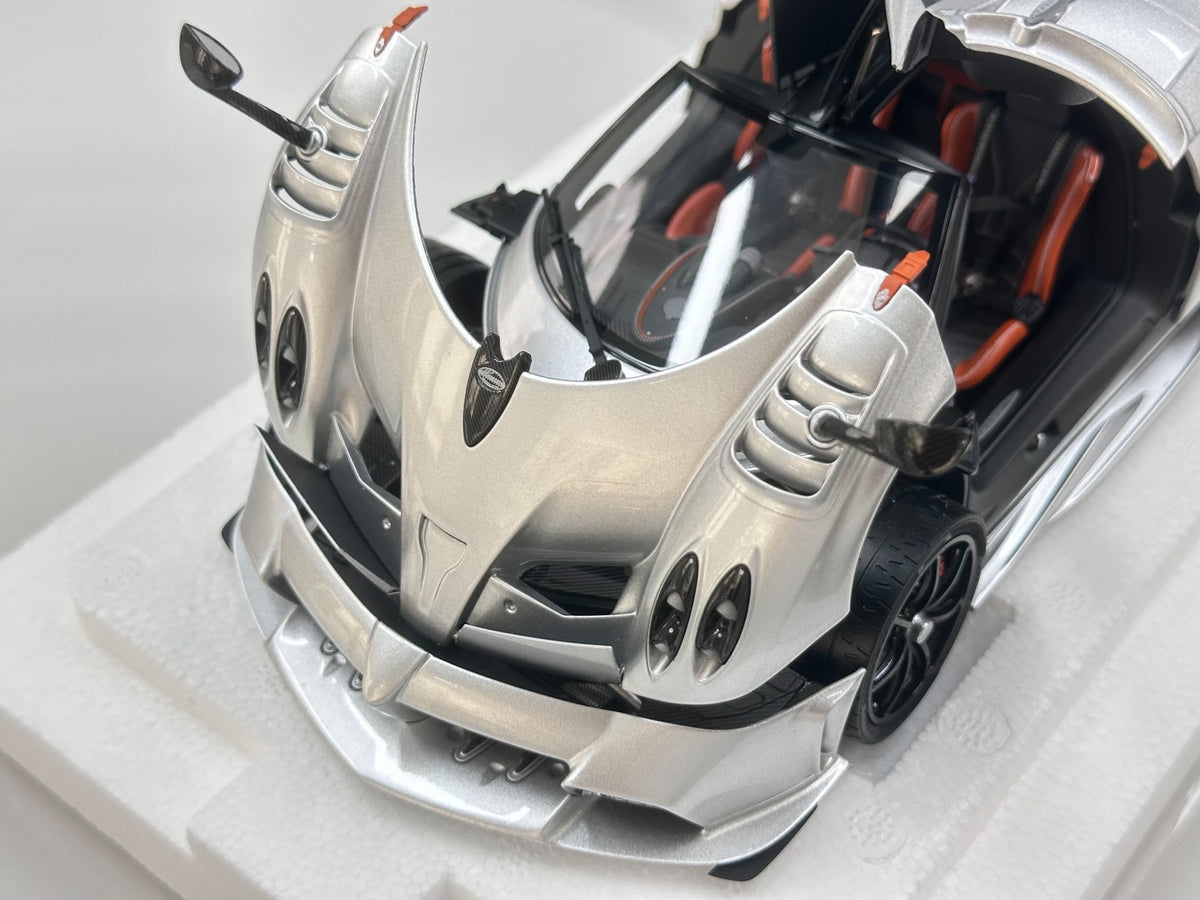 Scale Model LCD Pagani Imola L 125 1:18 Silver - immagine 7