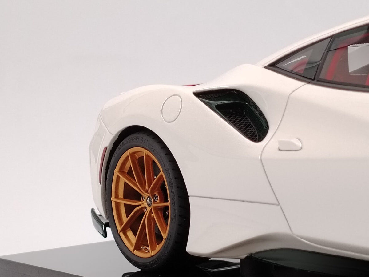 Amalgam Ferrari 488 PISTA Guc M6283-SC4 1:18 - immagine 7
