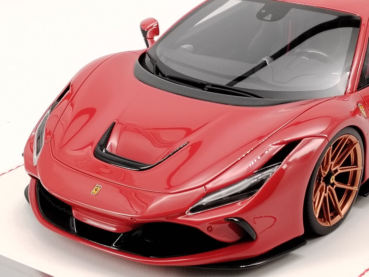 Scale Model DG FerrariF 8 Novetic DG200 1:18 Red - immagine 8