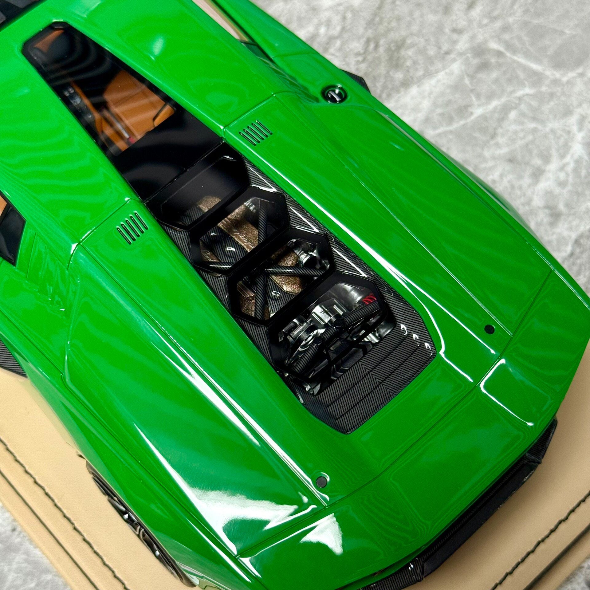 MR Lamborghini Countach LPI800-4 1:18 Resin Model image 8