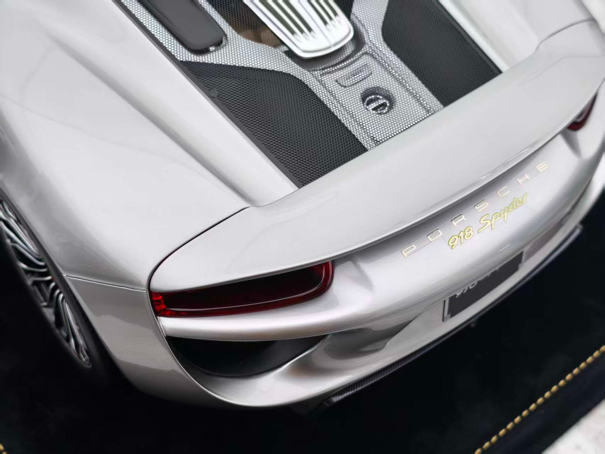 Scale Model 8 Porsche 918 spyde 1:8 Silver - immagine 8