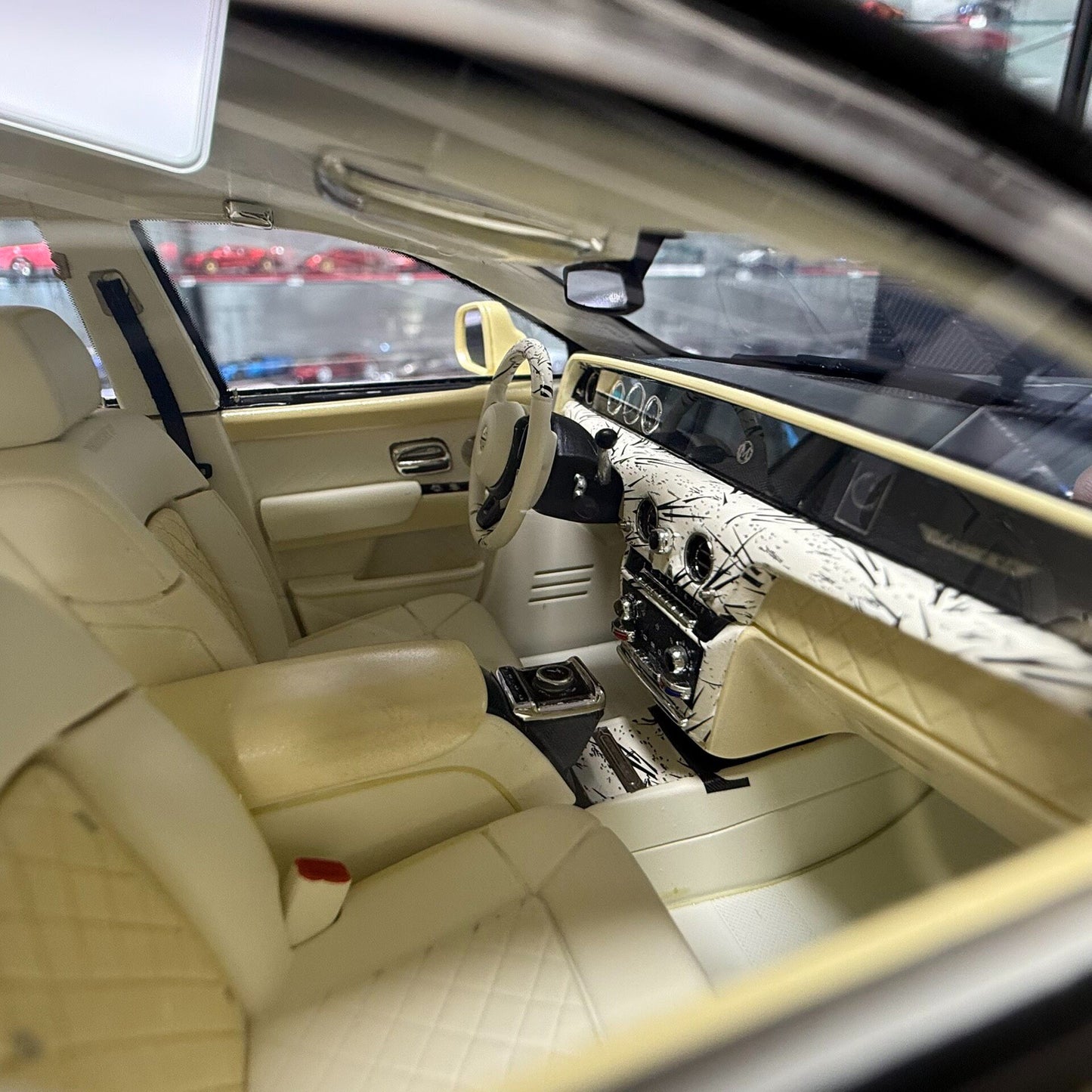 Mansory Rolls-Royce Phantom 1:18 Resin Model image 8