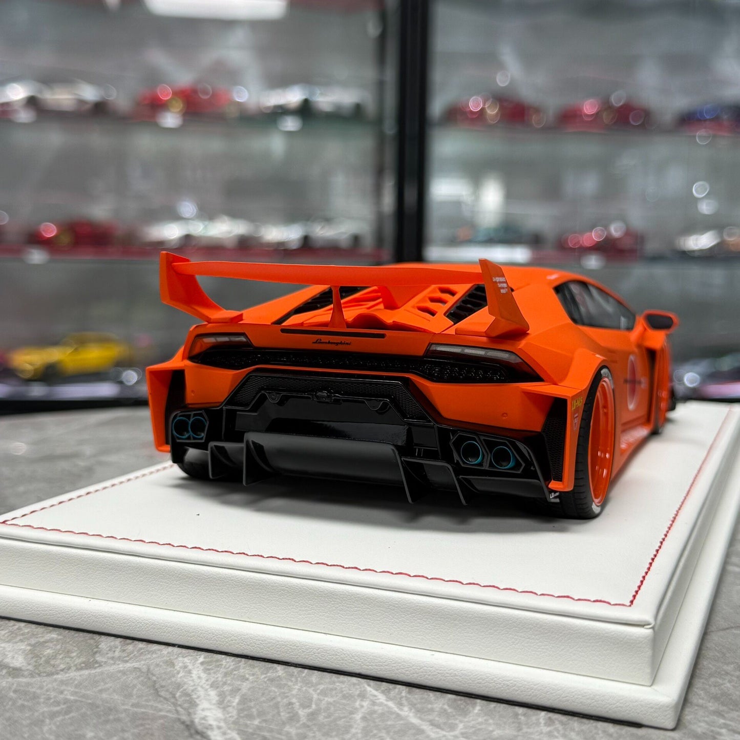 IVY Model Lamborghini 1:18 Resin Model image 8