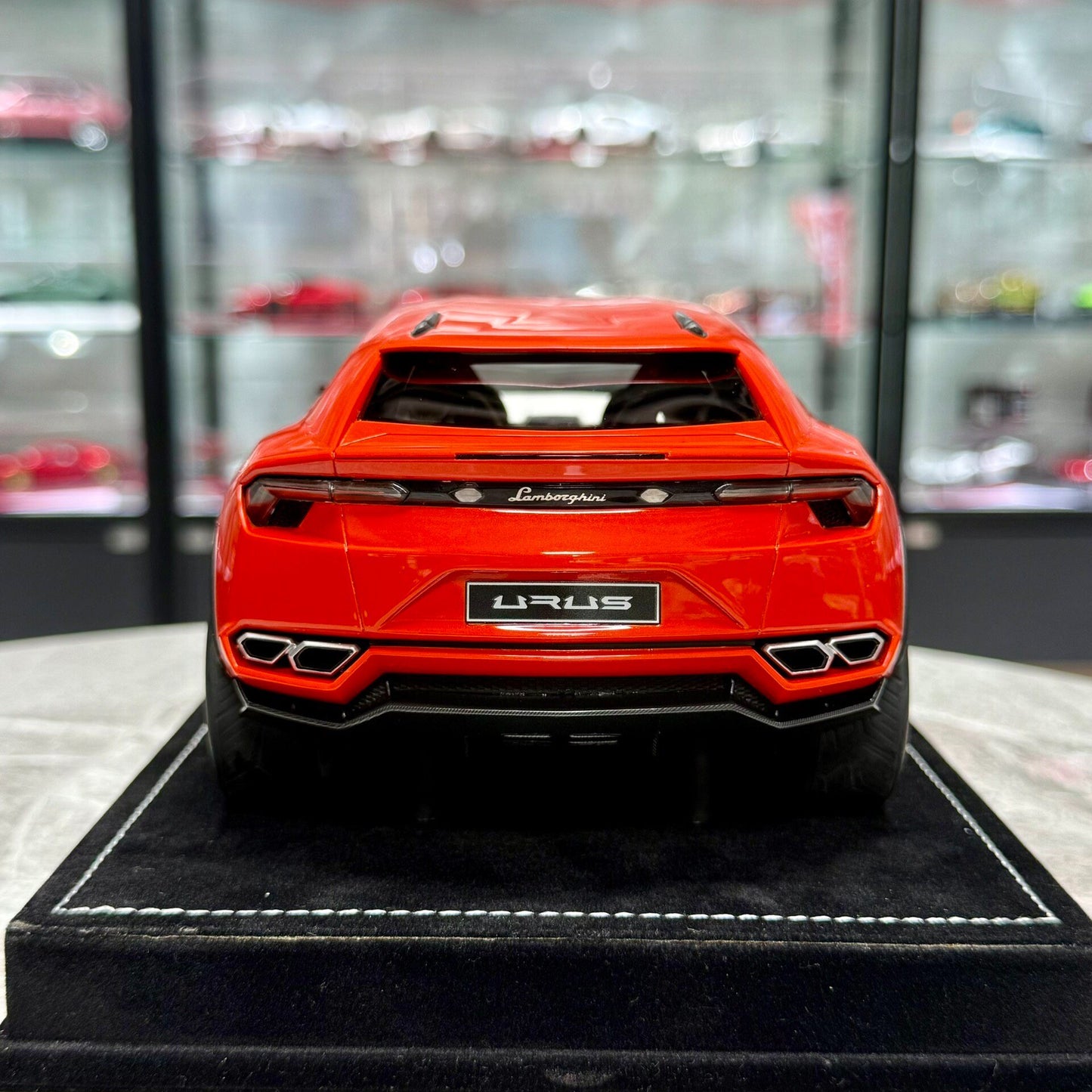 MR Lamborghini URUS 1:18 Resin Model image 8