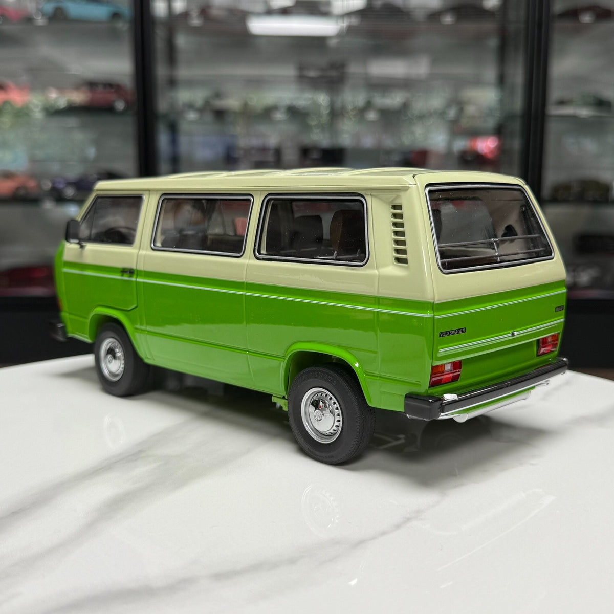 Scale Model 1 18 VW OpeningModel 1:18 Green - immagine 8