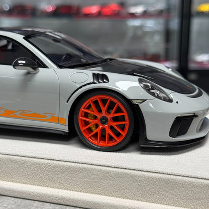 Make Up Porsche 911(991.2)GT3 RS 2018 1:18 Resin Model image 8