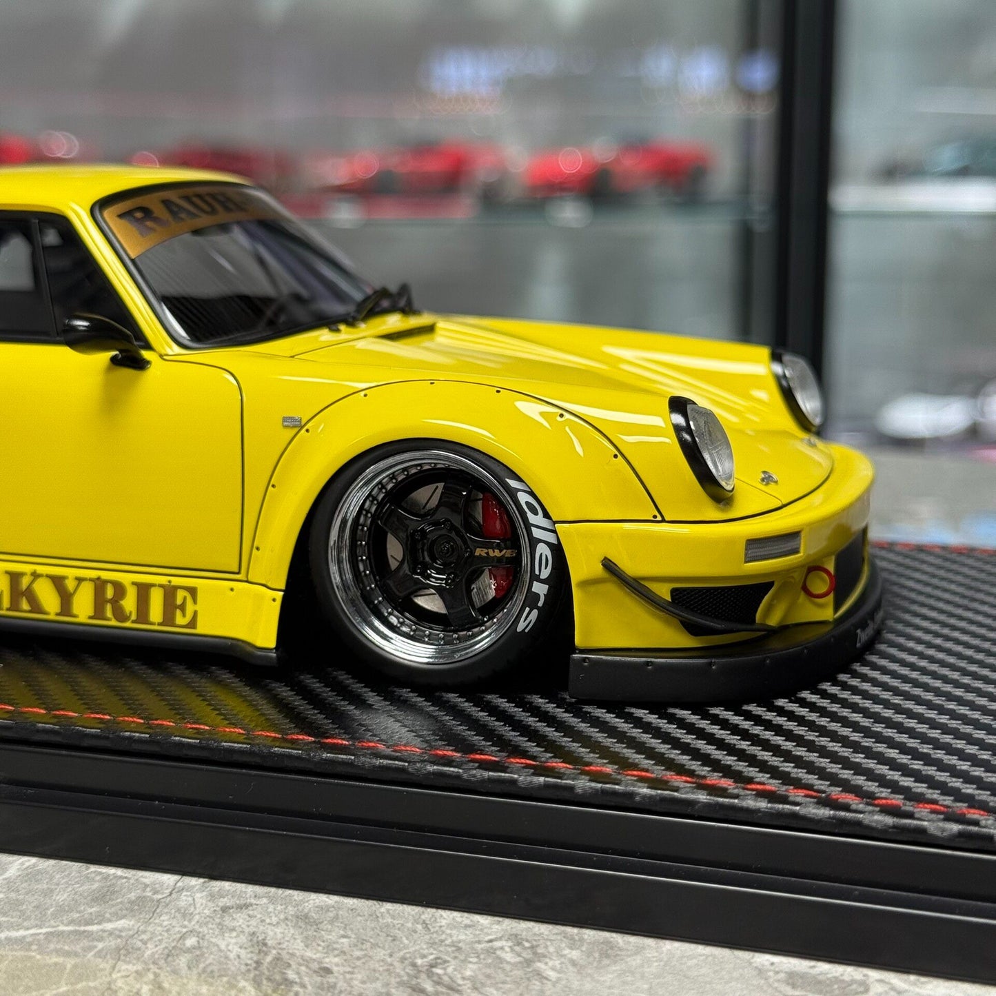 Ignition Model Porsche RWB 930 1:18 Resin Model image 8