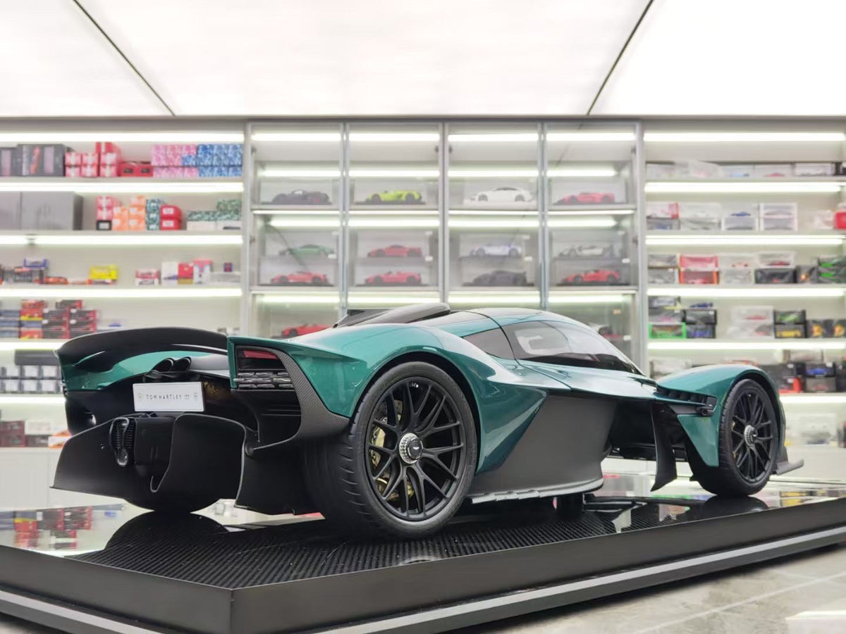 Amalgam Aston Martin Valkyrie 1:8 Green - immagine 8