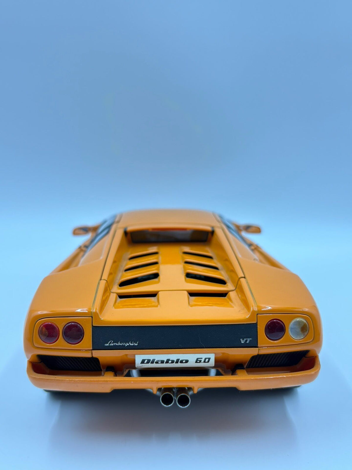 AUTOart Lamborghini Diablo 6.0 1/18DiecastModel Orange - immagine 8
