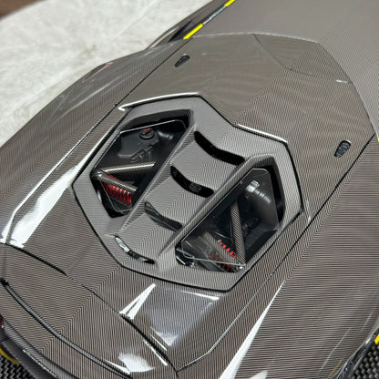 Looksmart Lamborghini Centenario LP770-4 1:12 Resin Model image 8