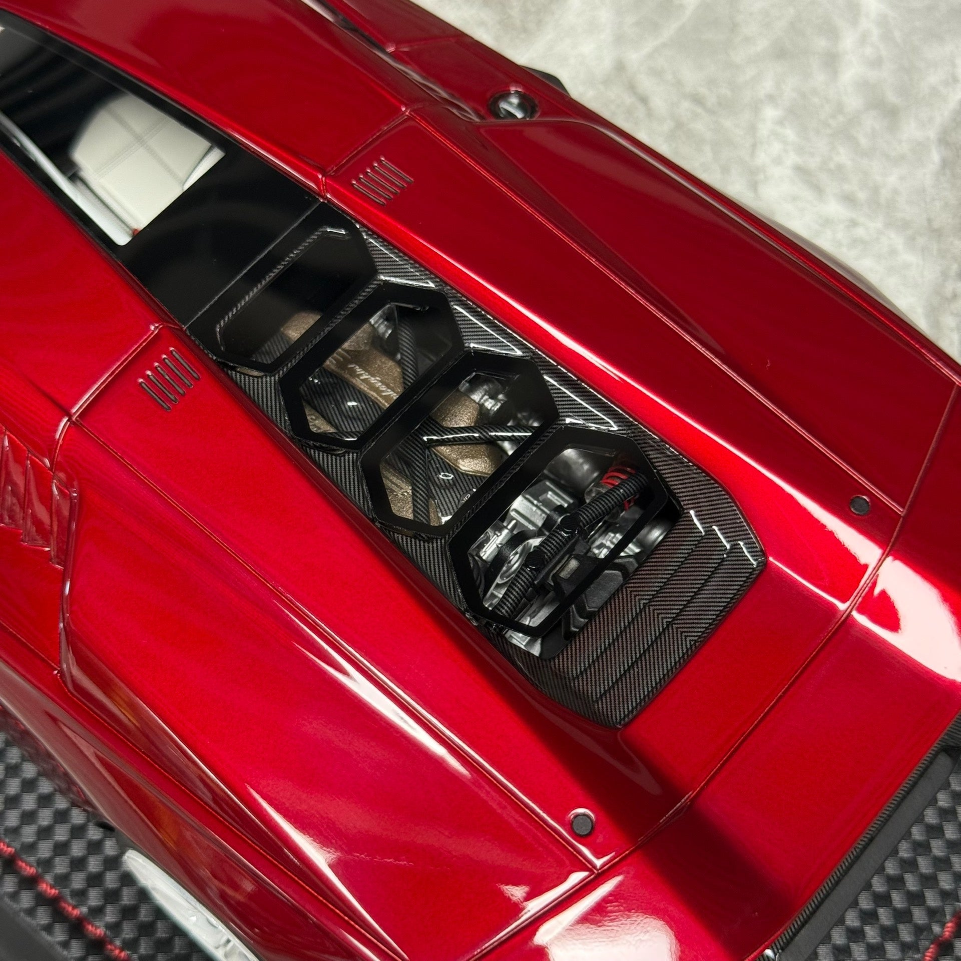 MR Lamborghini Countach LPI800-4 1:18 Resin Model image 8