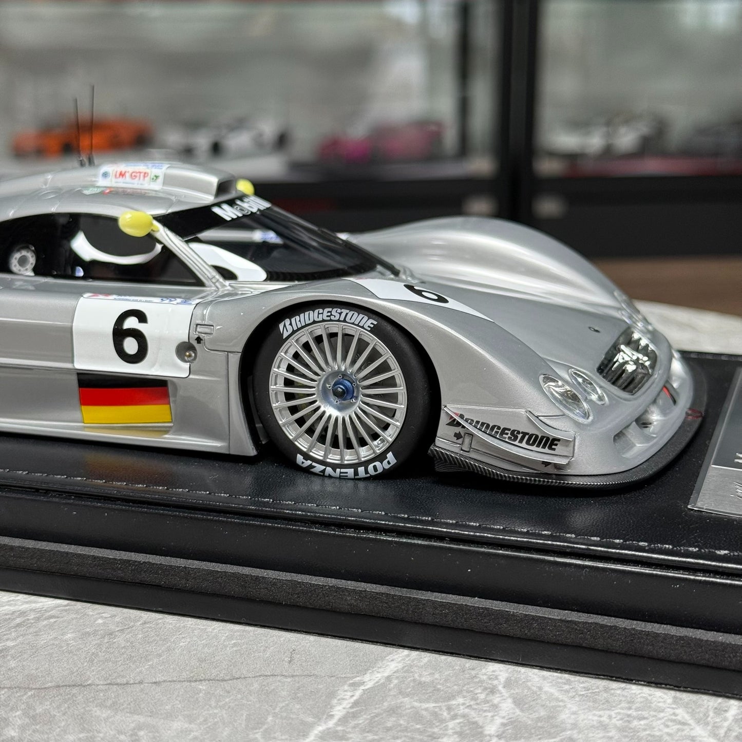 IVY Model Mercedes-Benz CLR 1:18 Resin Model image 8