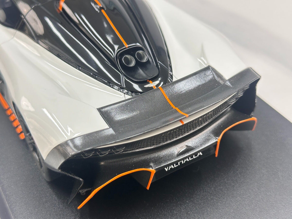 TopSpeed Aston Martin Valhalla L Lunar 1:18 White - immagine 8