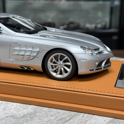 IVY Model Mercedes-Benz SLR Mclaren SLR 722 1:18 Resin Model image 8