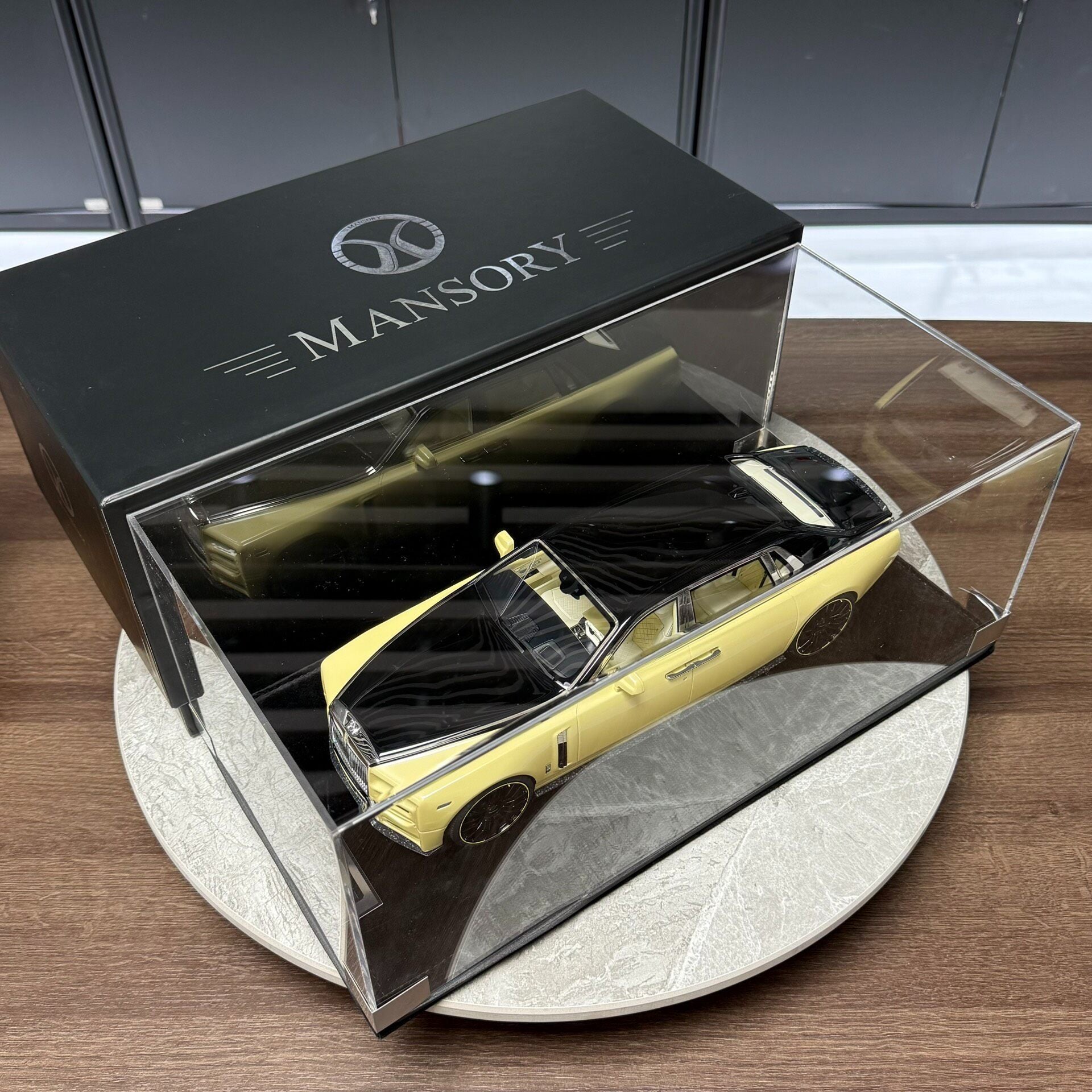 Mansory Rolls-Royce Phantom 1:18 Resin Model image 9