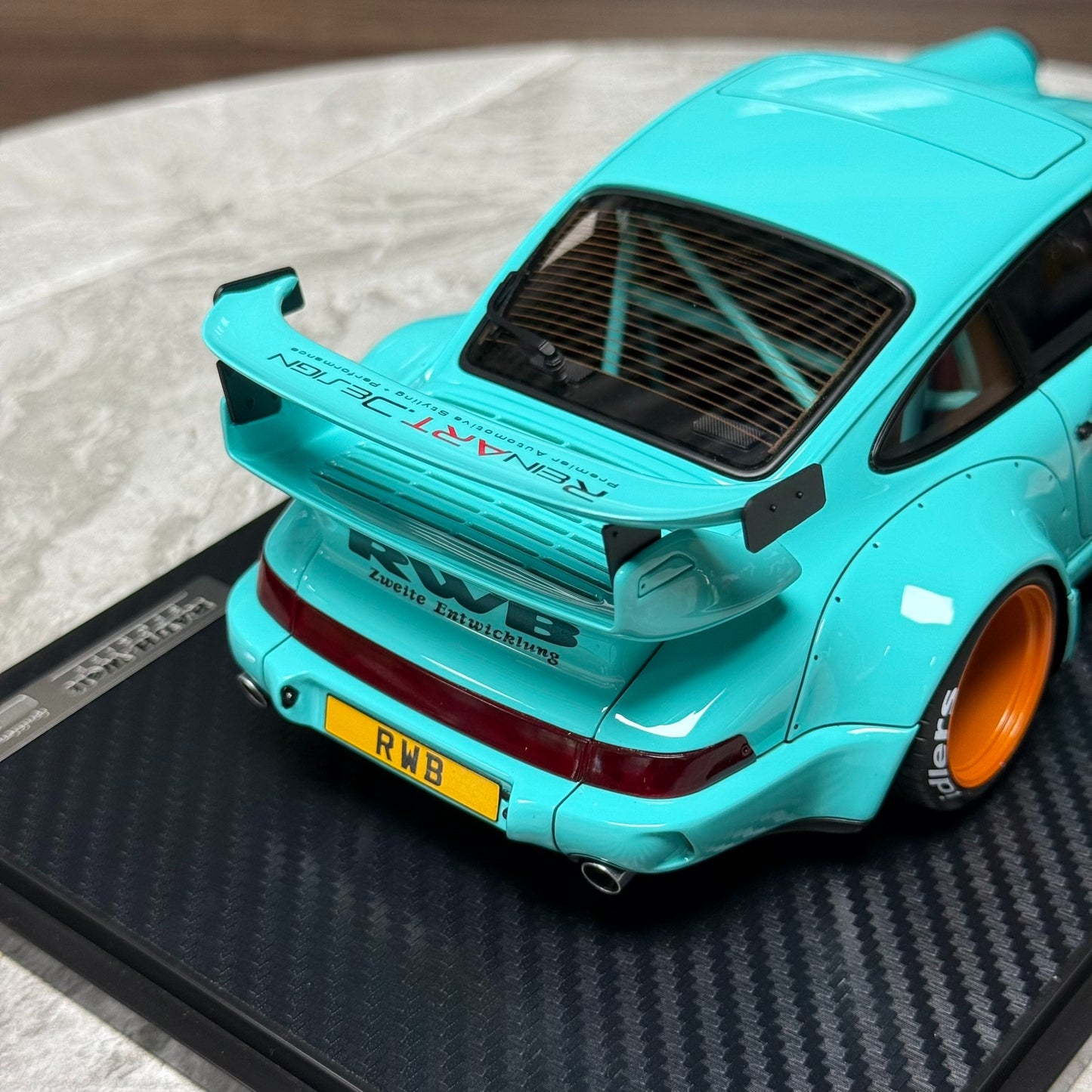Ignition Model Porsche 964 RWB 1:18 Resin Model image 9