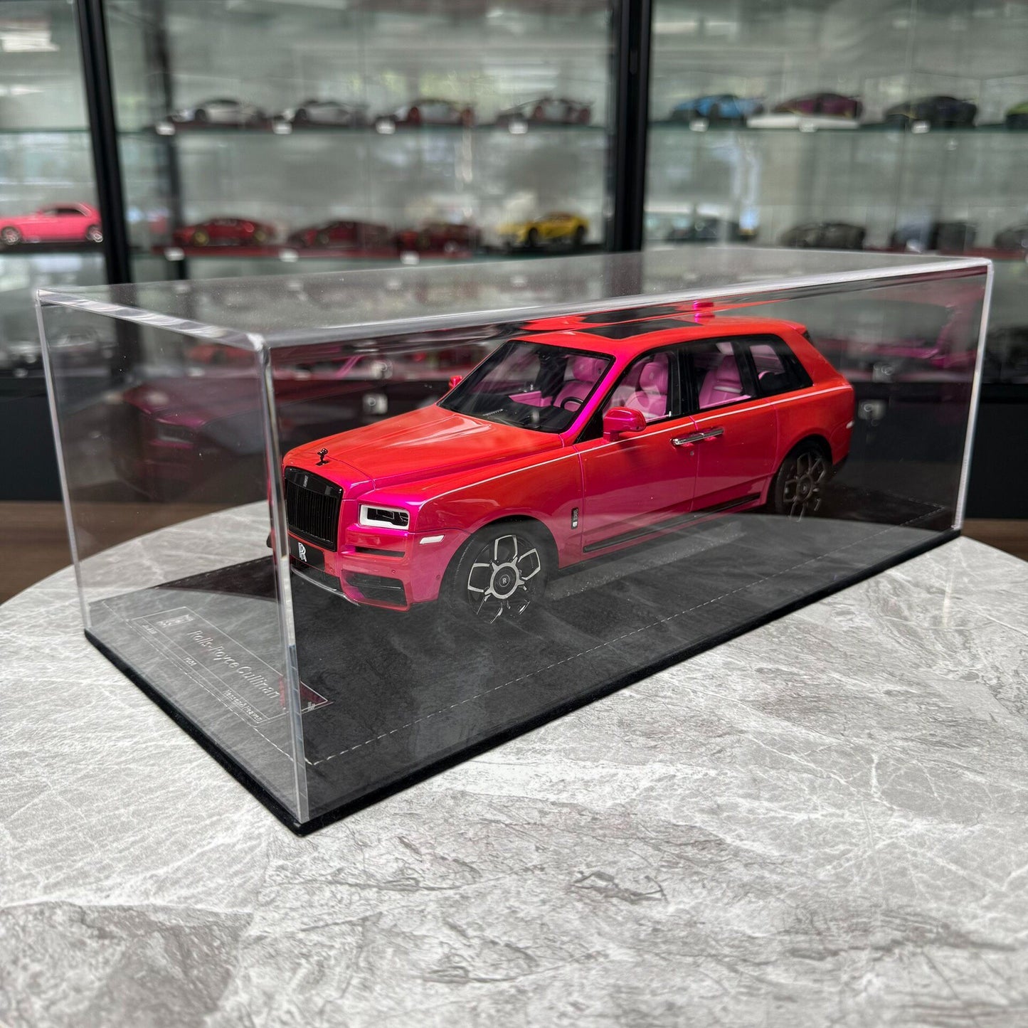 HH Model Rolls-Royce Cullinan 1:18 Resin Model image 9