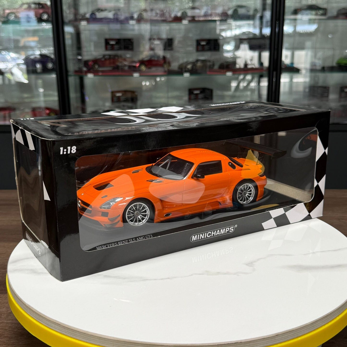 MINICHAMPS Mercedes-Benz SLS AMG GT3 1:18 Alloy Model image 9