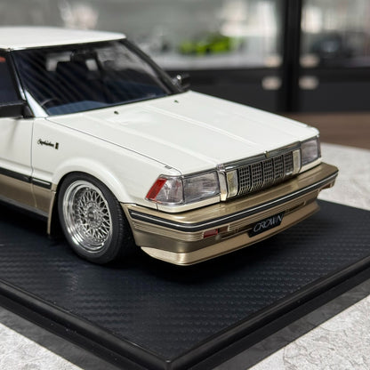 Ignition Model Toyota Crown 2.8 G(120) 1:18 Resin Model image 9